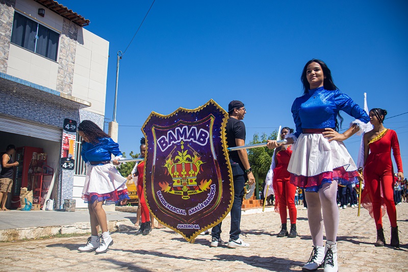 Tradição marca Desfile Cívico promovido pela Prefeitura de Juazeiro em Carnaíba do Sertão   